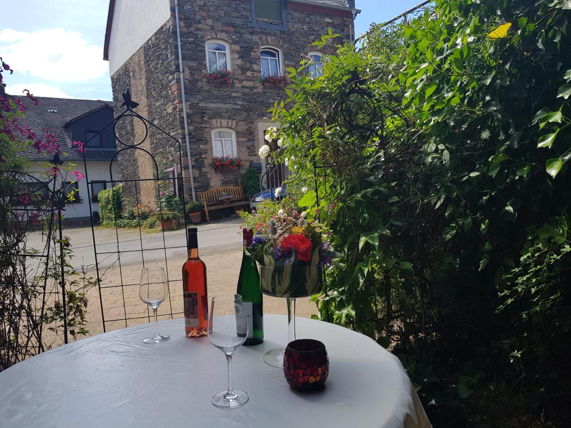 Am Weinberg *